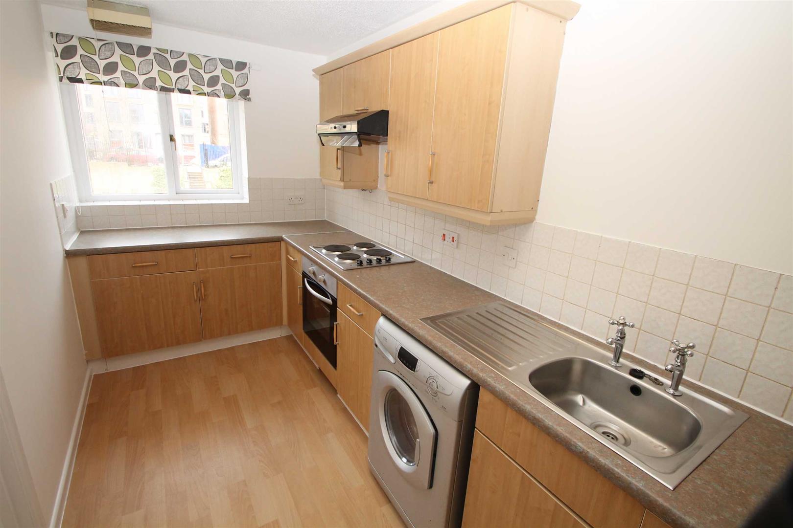 2 bed property in Columbia Place, Milton Keynes